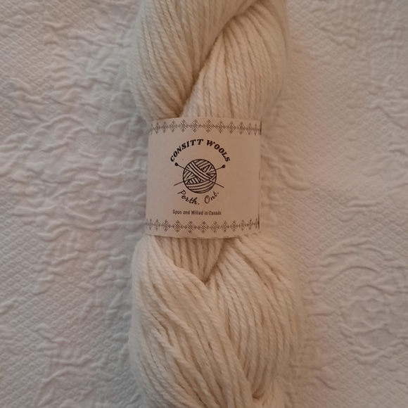 Meet your Posher, Elizabeth - Picture 3 of 3